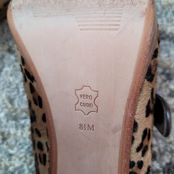 Sacks 5th Avenue Leopard Heals - Picture 5 of 10